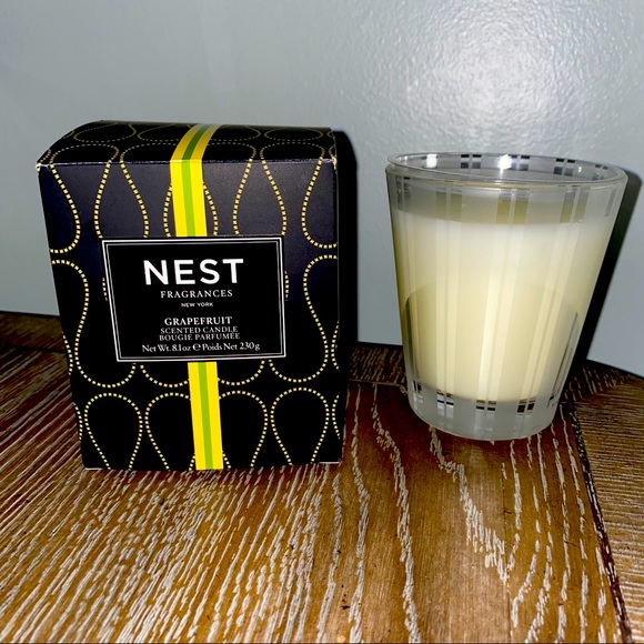 NEST FRAGRANCES GRAPEFRUIT CANDLE- full size NIB